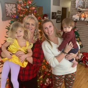 Meet your Posher, Joni